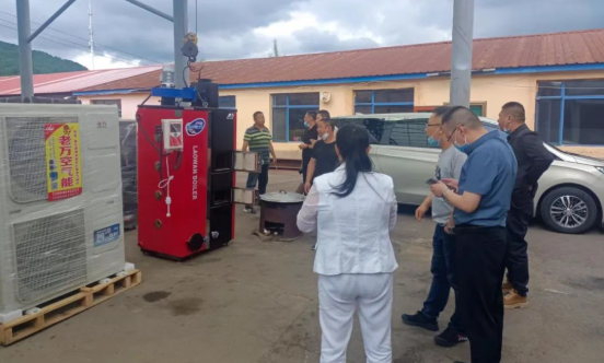 老万集团生产的老万智能数控清洁燃煤锅炉的卸装到位